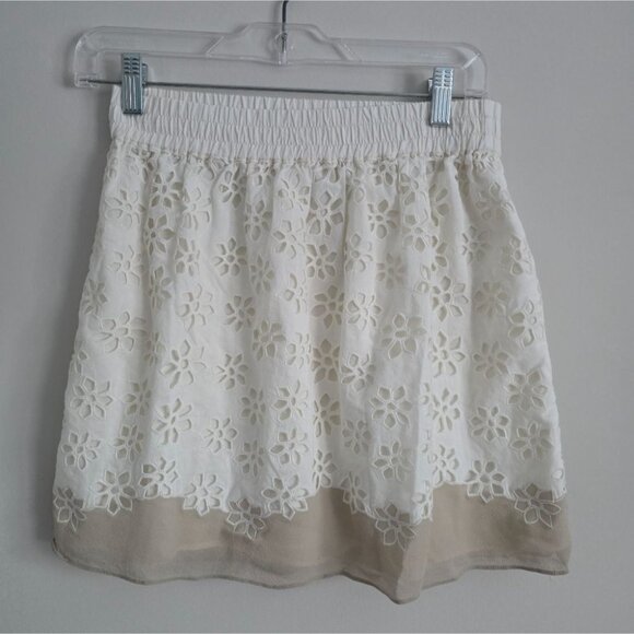 CLUB MONACO | Eyelet Skirt Cotton Silk Trim Cream Sz 2 - Picture 3 of 7
